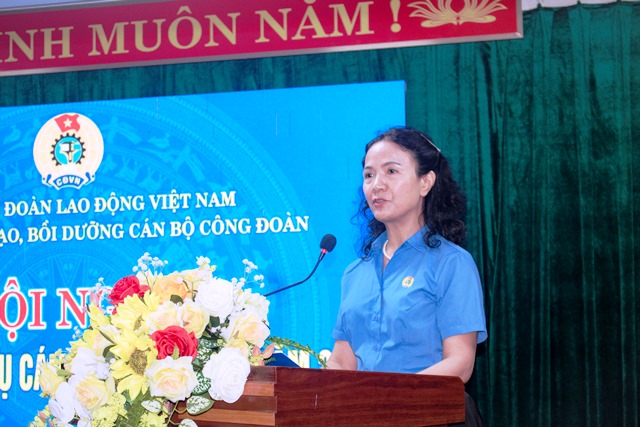 Tập huấn nâng cao năng lực cho đội ngũ cán bộ công đoàn thành phố Sầm Sơn