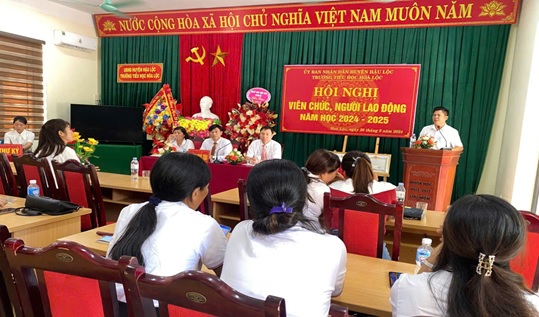 Hậu Lộc: Chỉ đạo CĐCS trường học phối hợp tổ chức Hội nghị viên chức, người lao động năm học 2024 - 2025
