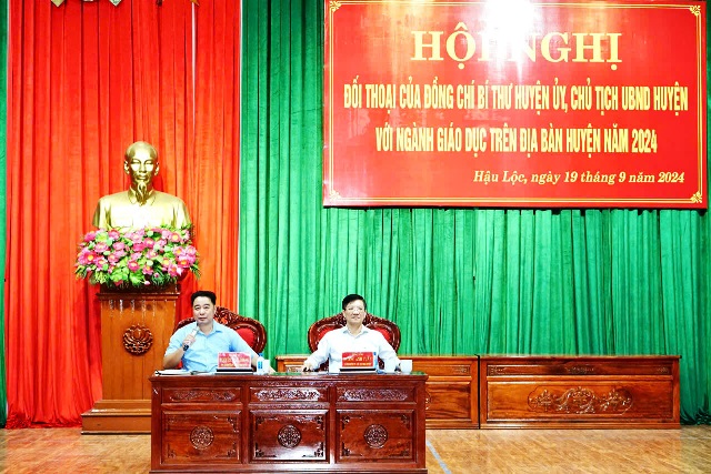 Hậu Lộc: Bí thư Huyện ủy và Chủ tịch UBND huyện đối thoại với cán bộ, giáo viên, người lao động ngành giáo dục năm 2024