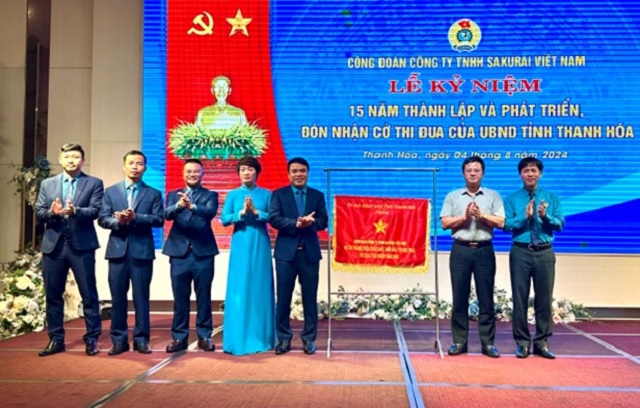 Cầu nối giữa người lao động với doanh nghiệp
