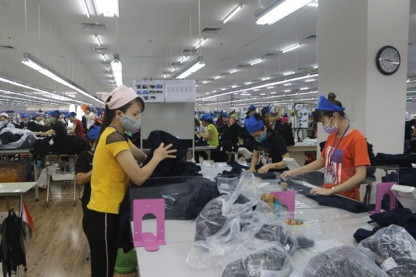 Nâng cao chất lượng các phong trào thi đua yêu nước trong công nhân, viên chức, lao động