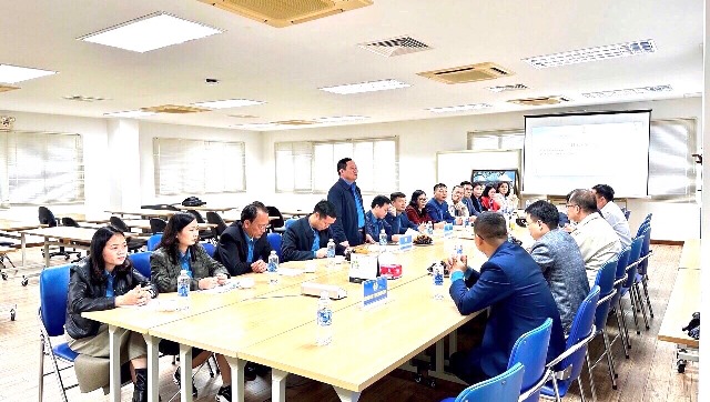 LĐLĐ huyện Vĩnh Lộc học tập kinh nghiệm tại Công đoàn Công ty SAKURAI Việt Nam và Công đoàn SUNJADE.