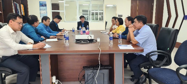 Thường trực Liên đoàn lao động tỉnh Thanh Hóa thăm và làm việc với doanh nghiệp có đông người lao động trên địa bàn huyện Triệu Sơn