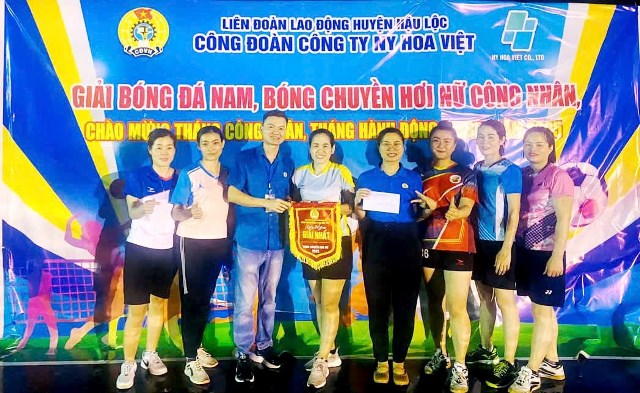 Sôi nổi Giải bóng đá nam và Giải bóng chuyền hơi nữ tại Công ty TNHH Ny Hoa Việt hưởng ứng Tháng công nhân 2025