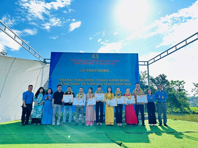 Công đoàn cơ sở trực thuộc LĐLĐ huyện Thạch Thành tổ chức Lễ phát động “Tháng Công nhân”, tháng hành động về an toàn vệ sinh lao động năm 2025