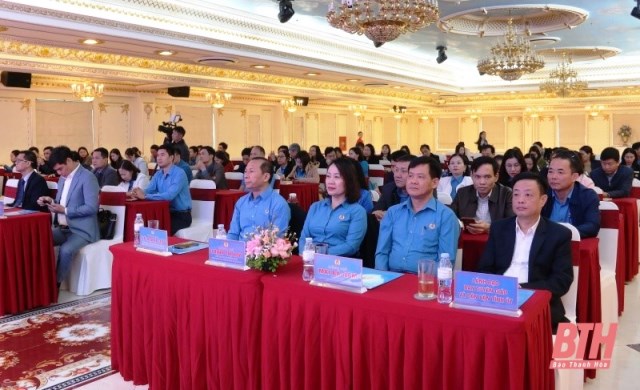 LĐLĐ tỉnh tổ chức hội nghị báo cáo viên tháng 3/2025